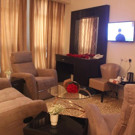 Al Bayraq Hotel Mecca Exterior photo